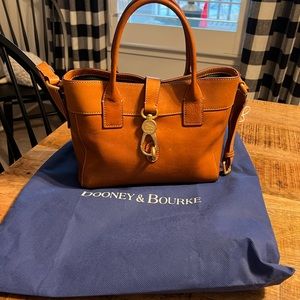 Dooney Bourke new without tags handbag